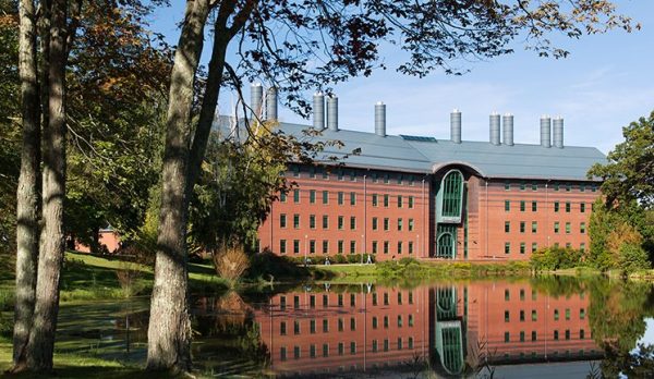Uconn Chemistry with Lake Chemistry Building Image